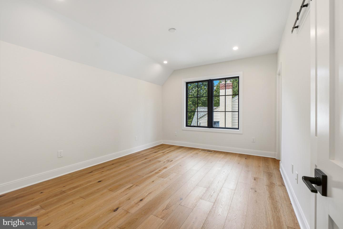 5507 Charlcote Rd Property Photo 28