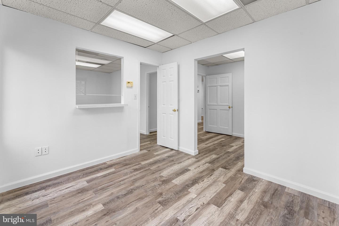 9001 Shady Grove Ct #27b Property Photo 8