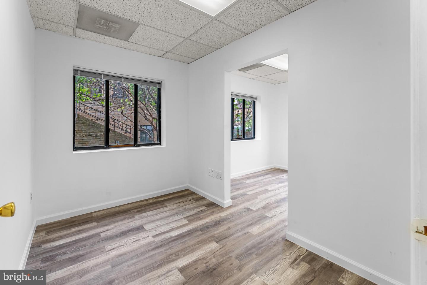 9001 Shady Grove Ct #27b Property Photo 9