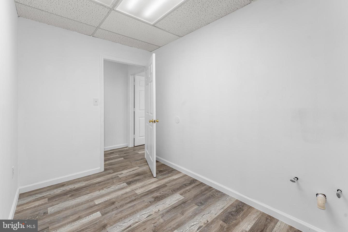 9001 Shady Grove Ct #27b Property Photo 18