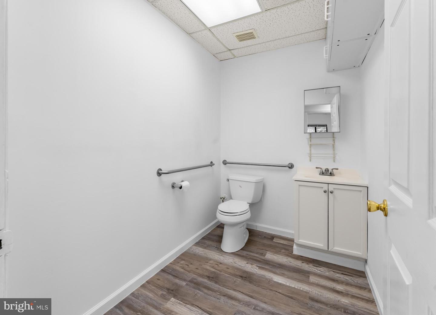 9001 Shady Grove Ct #27b Property Photo 23