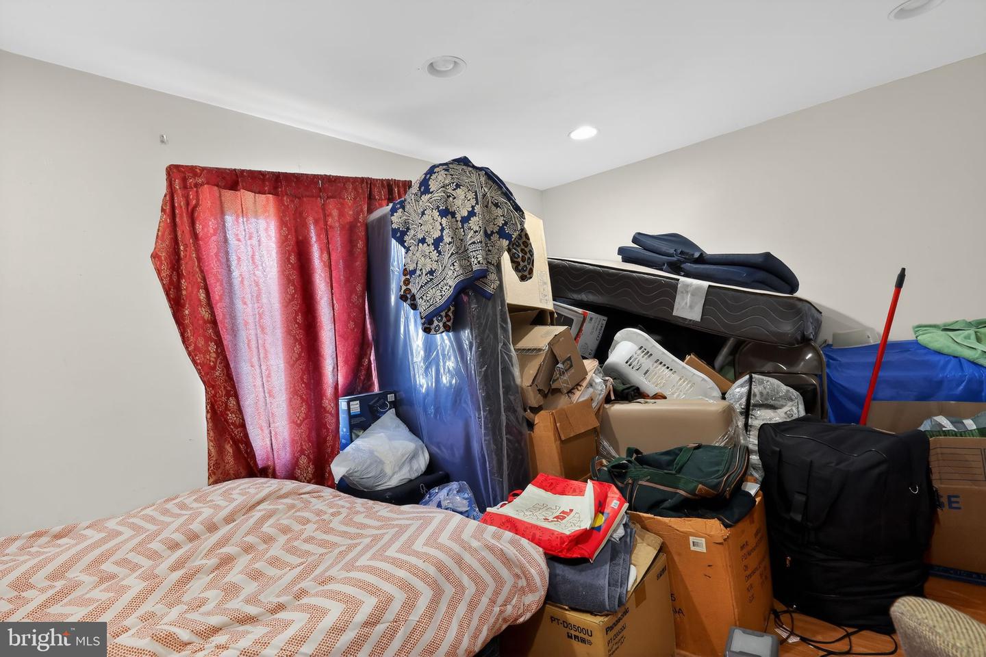 501 Copley Ln Property Photo 10