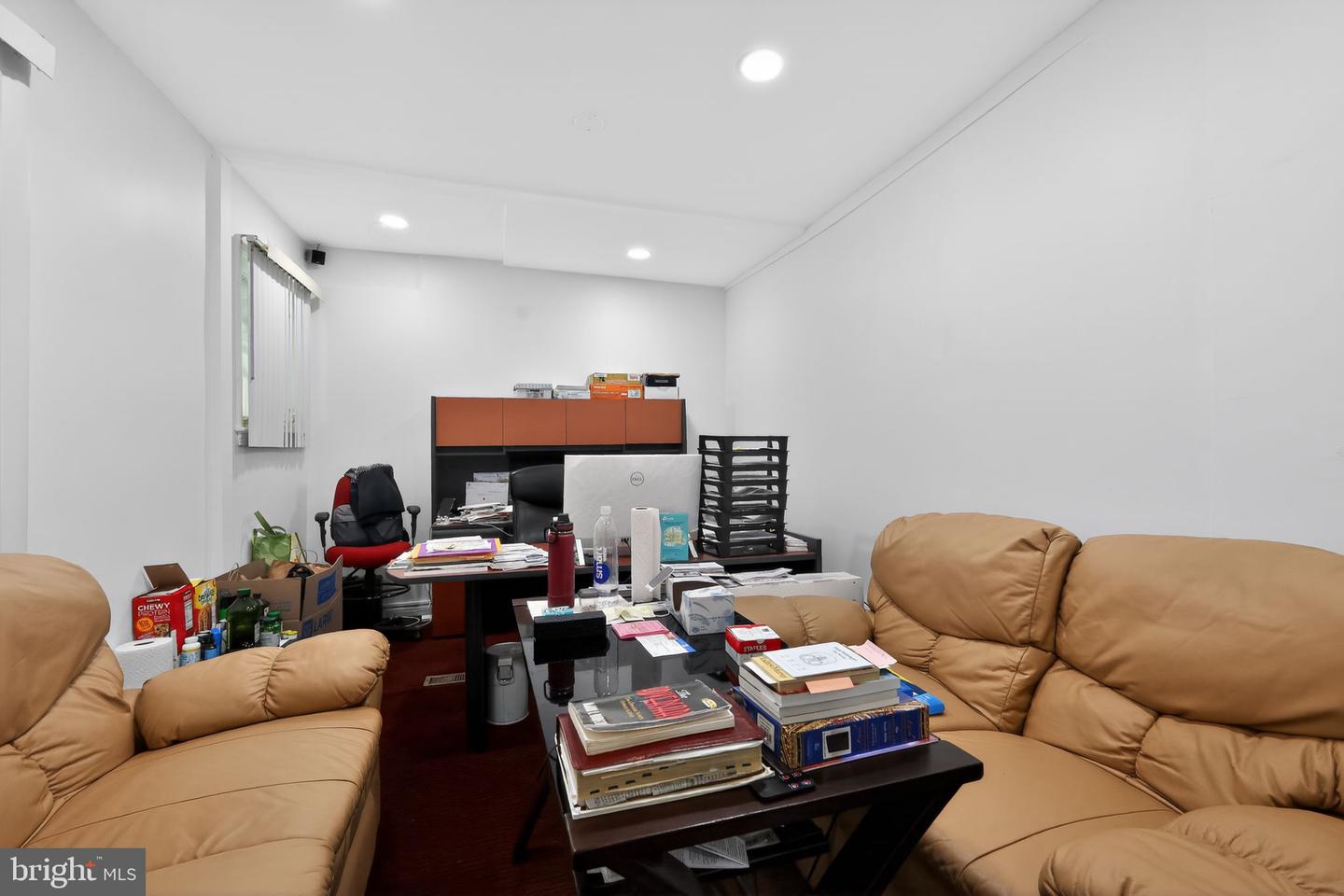 501 Copley Ln Property Photo 13