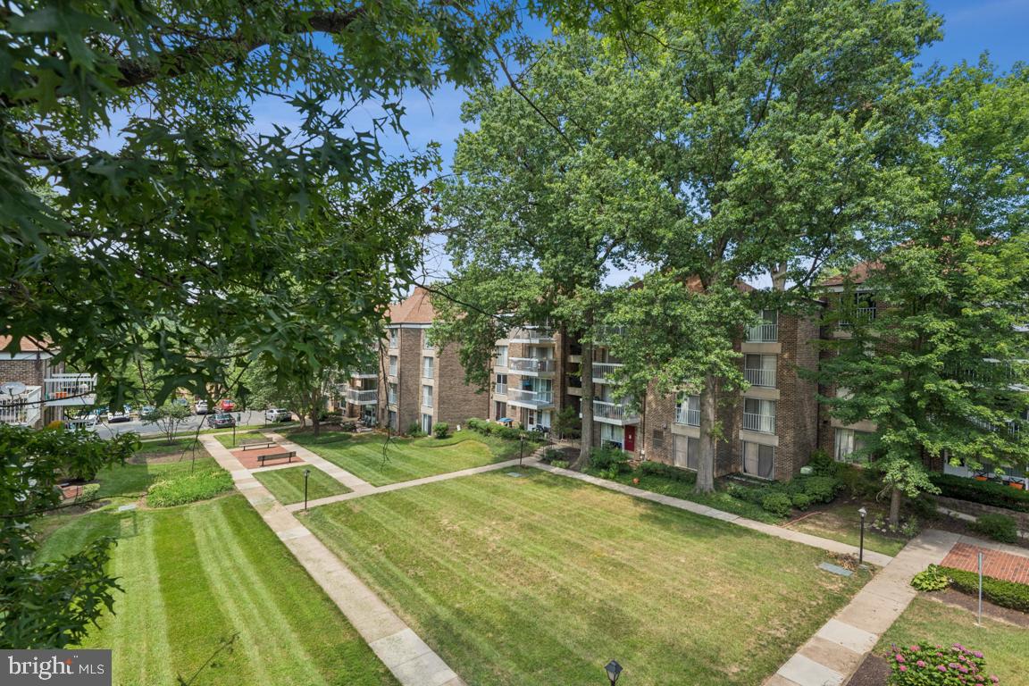 3240 Hewitt Ave #6-3-a Property Photo 17