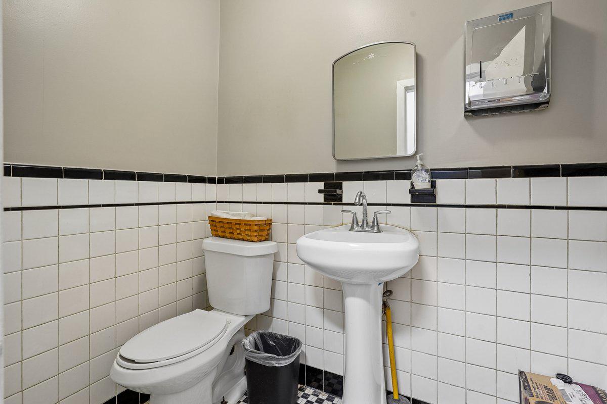 6480 Sligo Mill Rd Property Photo 21