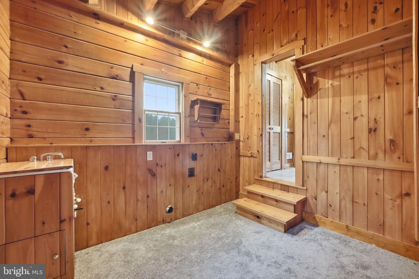 21142 Westerly Rd Property Photo 20