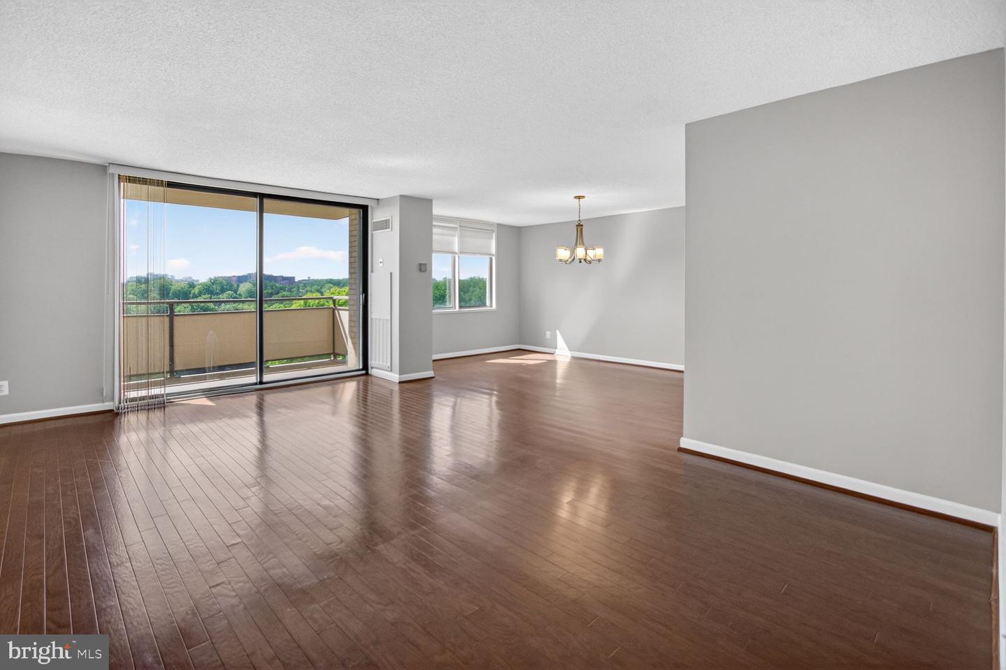 5225 Pooks Hill Rd #1404s Property Photo 1