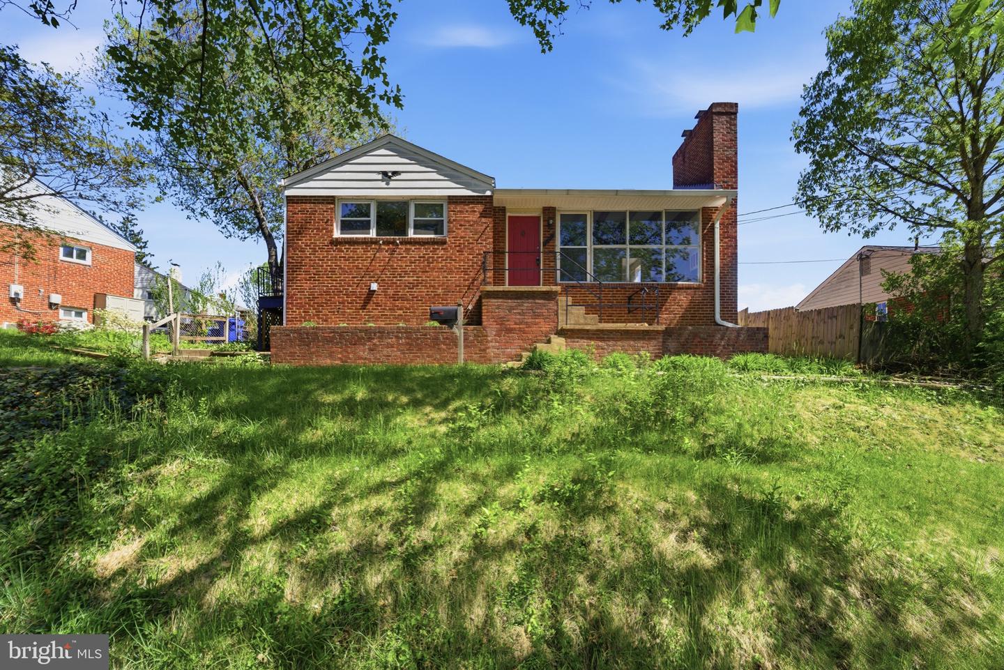 10303 HAYWOOD DR Property Photo 1