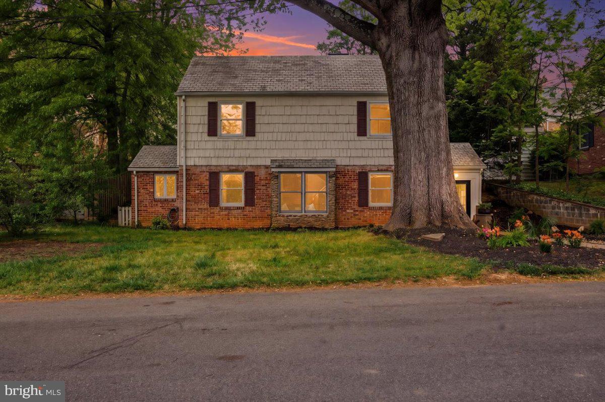 1613 N SPRINGWOOD DR N Property Photo 1