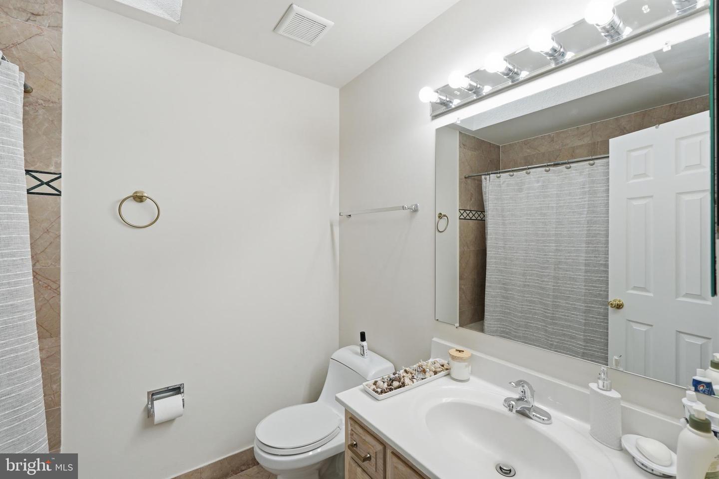 13010 Boswell Ct Property Photo 16
