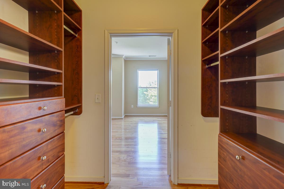 8045 Newell St #309 Property Photo 10