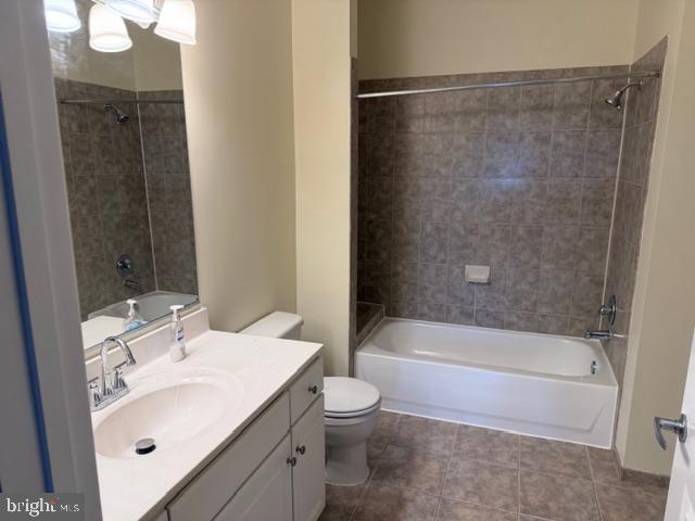 8045 Newell St #309 Property Photo 11