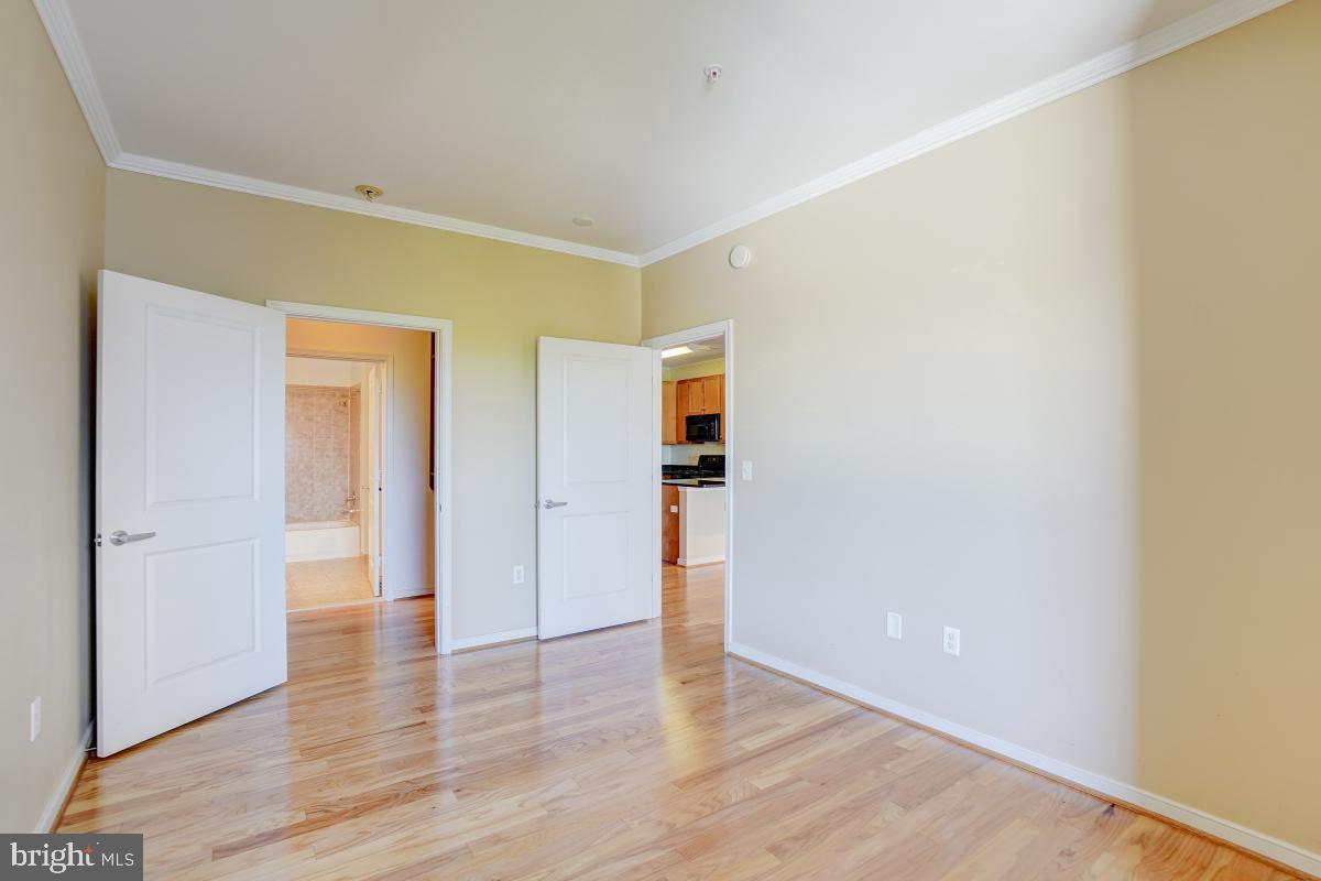 8045 Newell St #309 Property Photo 13