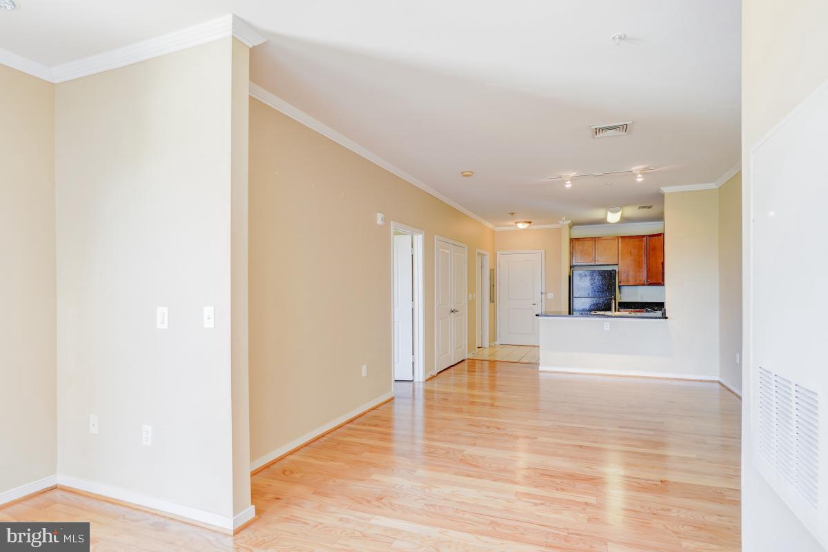 8045 Newell St #309 Property Photo 19