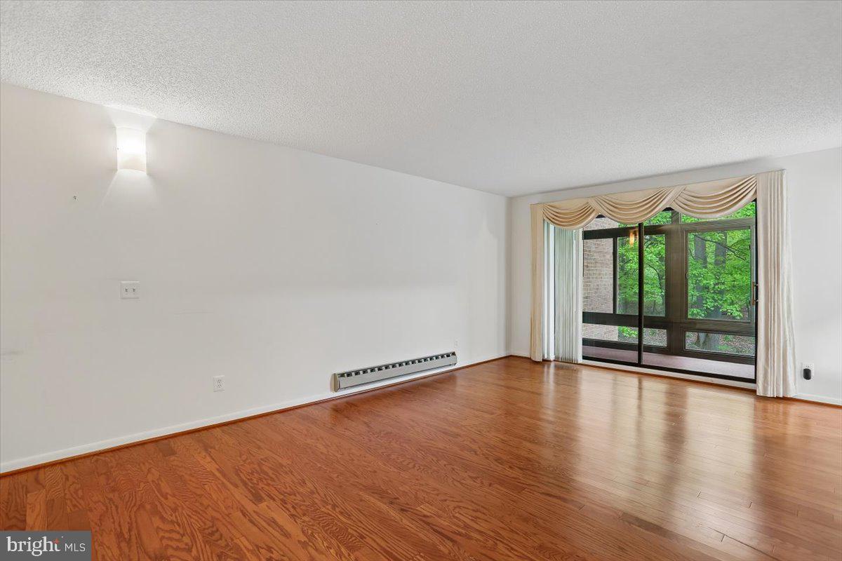 15210 Elkridge Way #91-2e Property Photo 11
