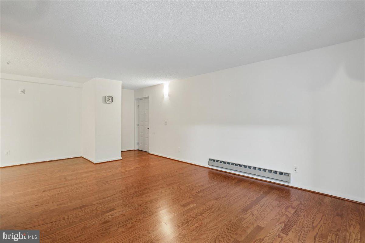 15210 Elkridge Way #91-2e Property Photo 12