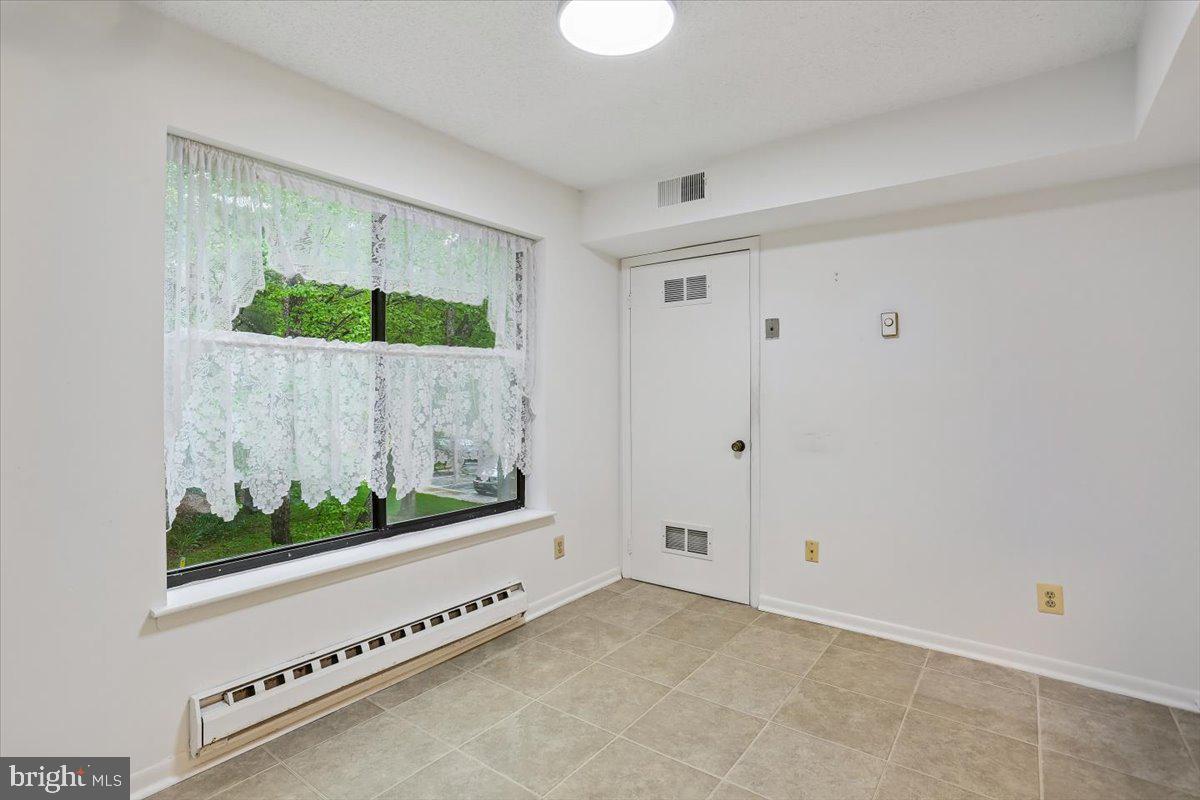 15210 Elkridge Way #91-2e Property Photo 16