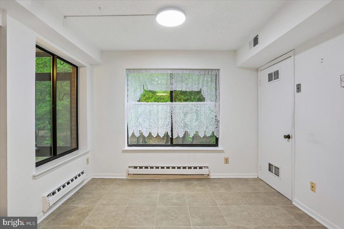 15210 Elkridge Way #91-2e Property Photo 20