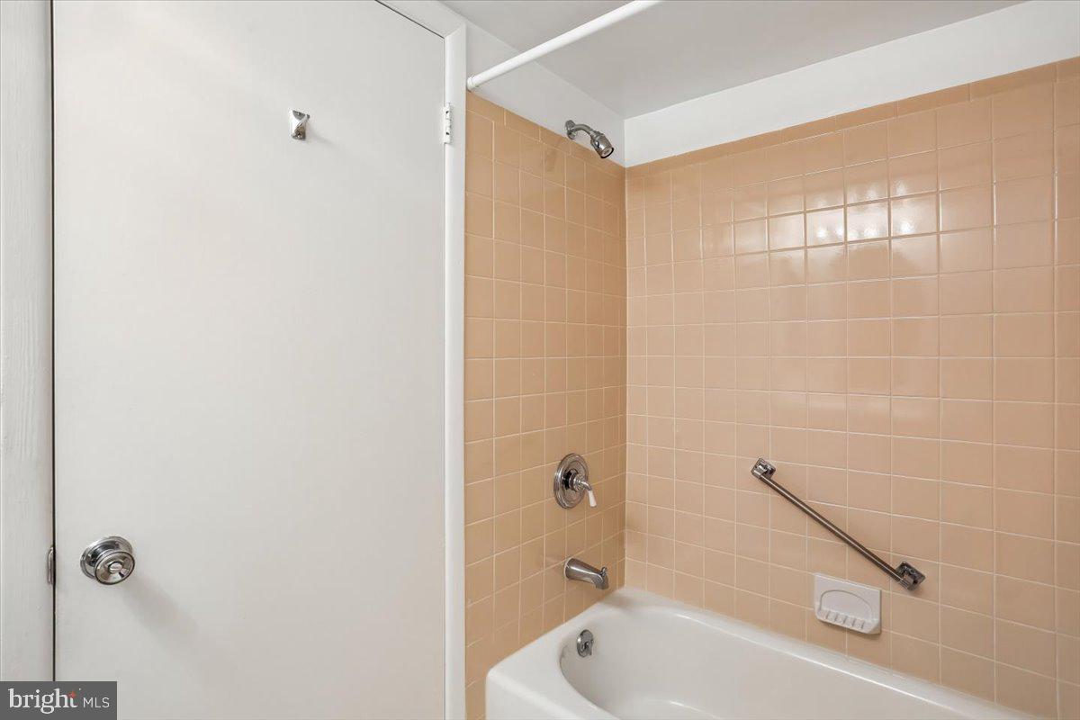 15210 Elkridge Way #91-2e Property Photo 40
