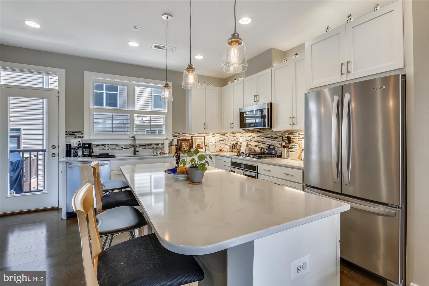 8052 Red Hook Property Photo 4