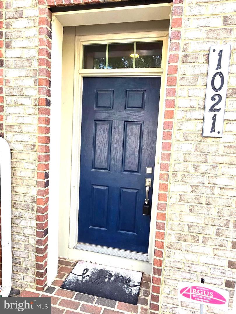 1021 Mutual Pl Property Photo 5