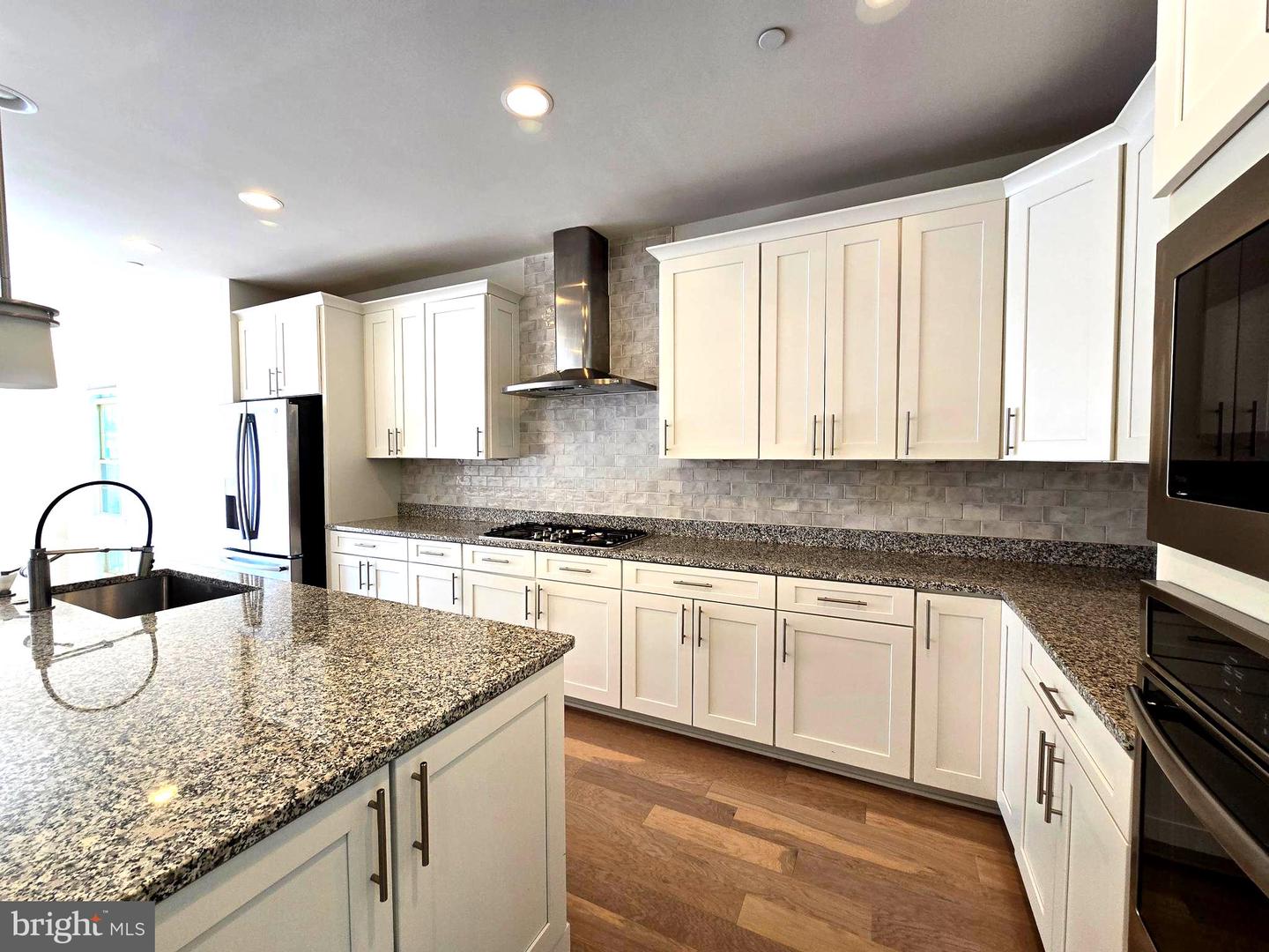 1021 Mutual Pl Property Photo 15