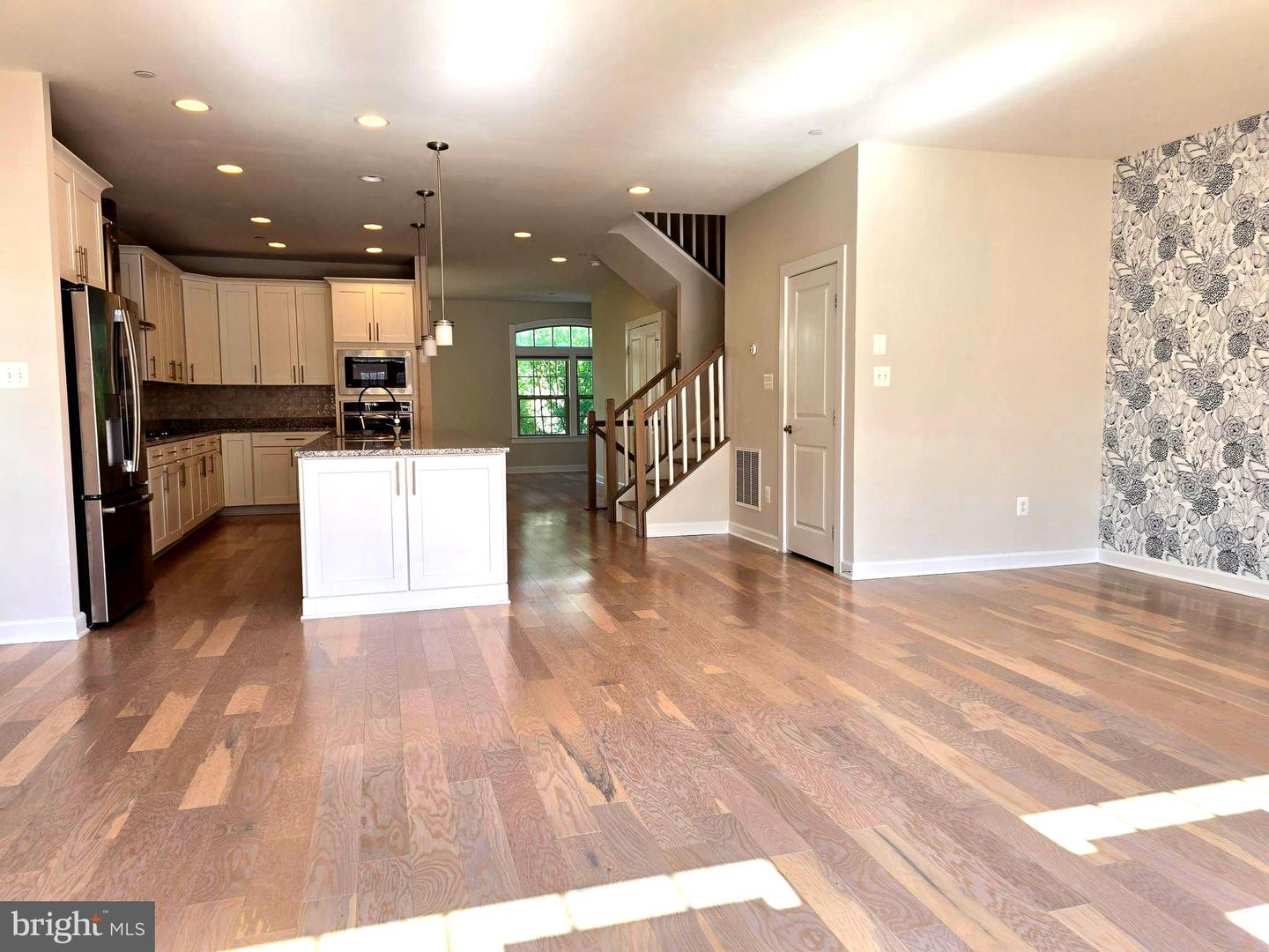 1021 Mutual Pl Property Photo 25