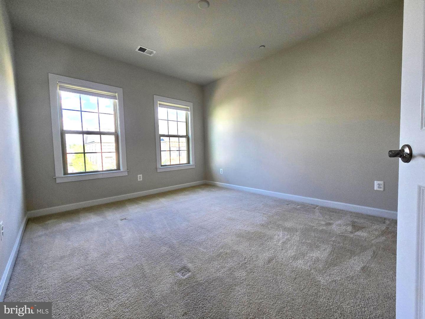 1021 Mutual Pl Property Photo 33