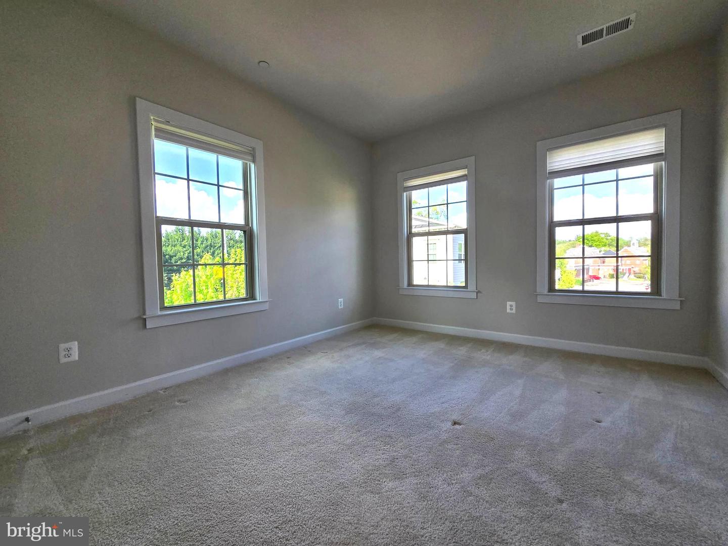 1021 Mutual Pl Property Photo 34