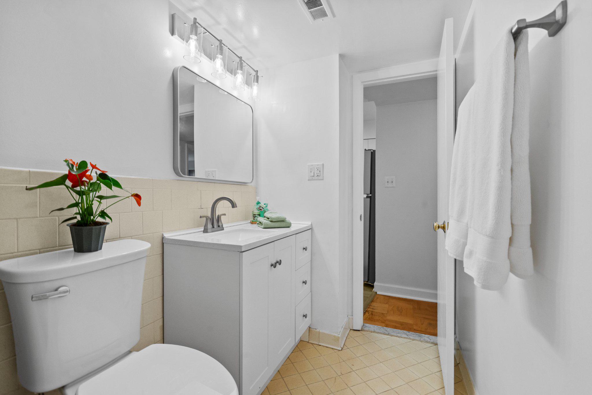 9804 Georgia Ave #23-302 Property Photo 9