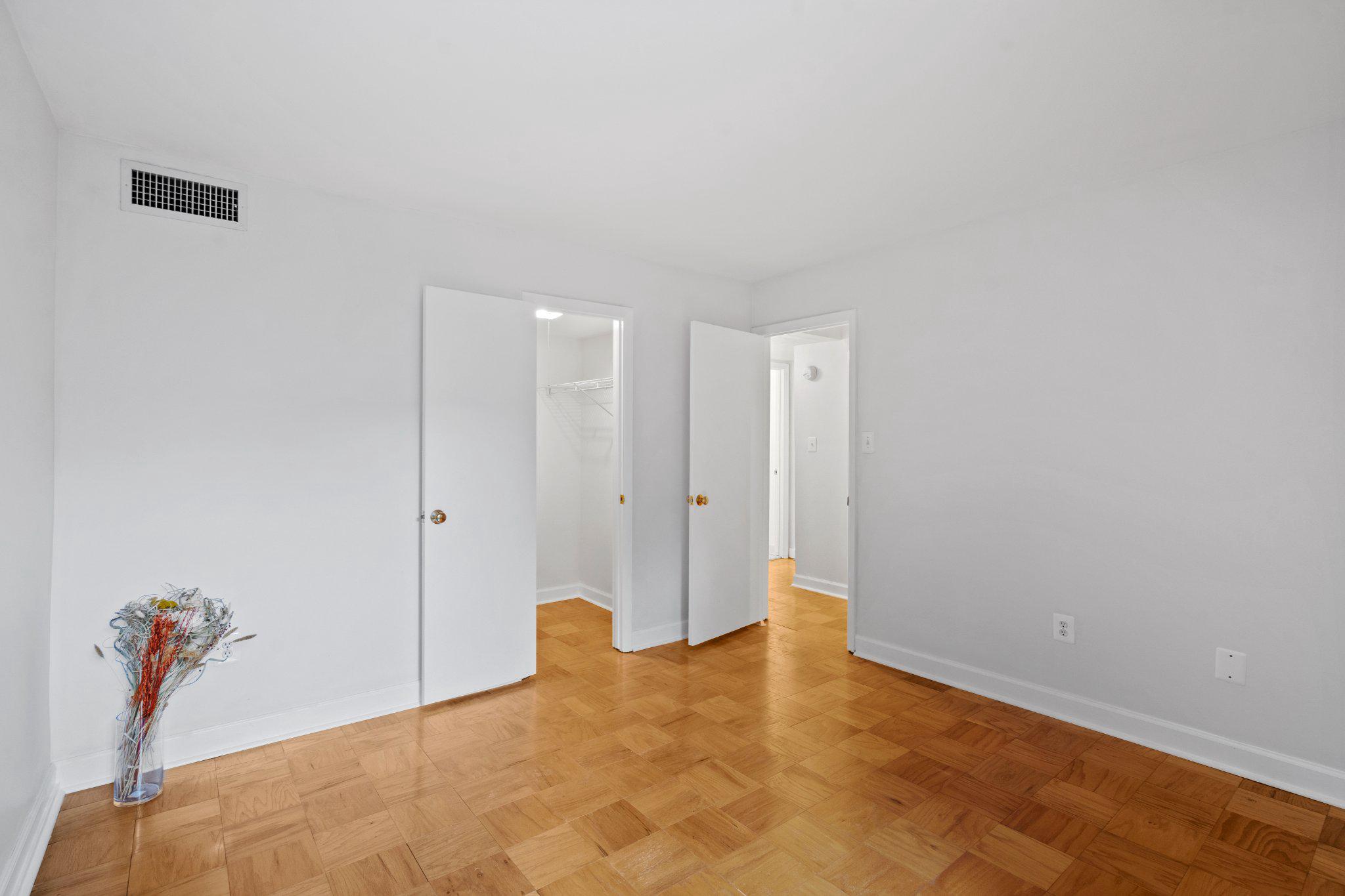 9804 Georgia Ave #23-302 Property Photo 14