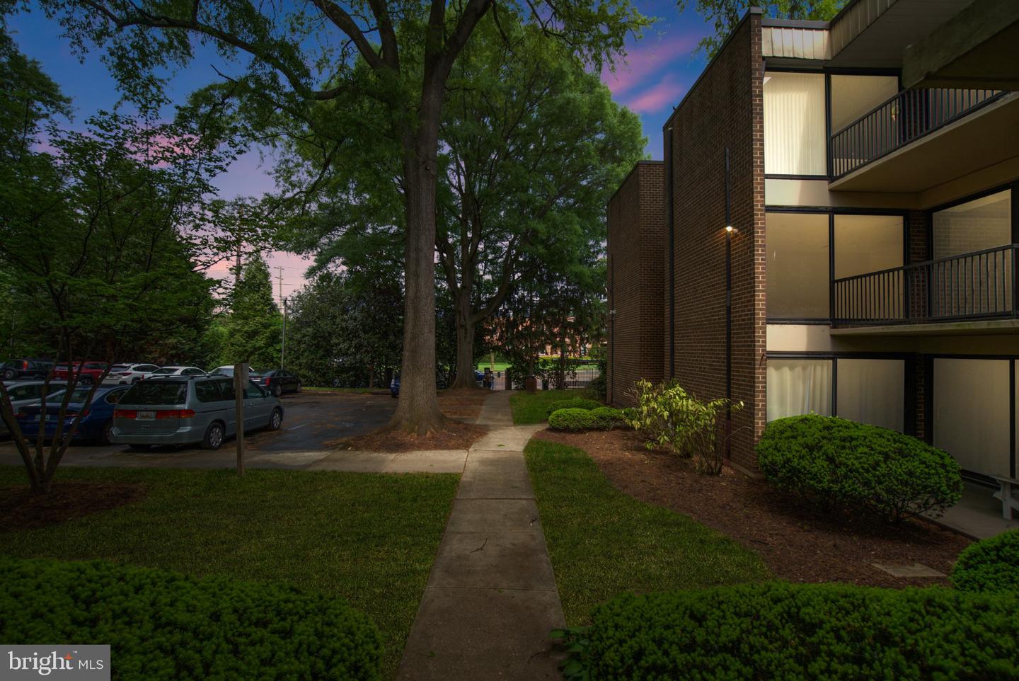 9804 Georgia Ave #23-302 Property Photo 20