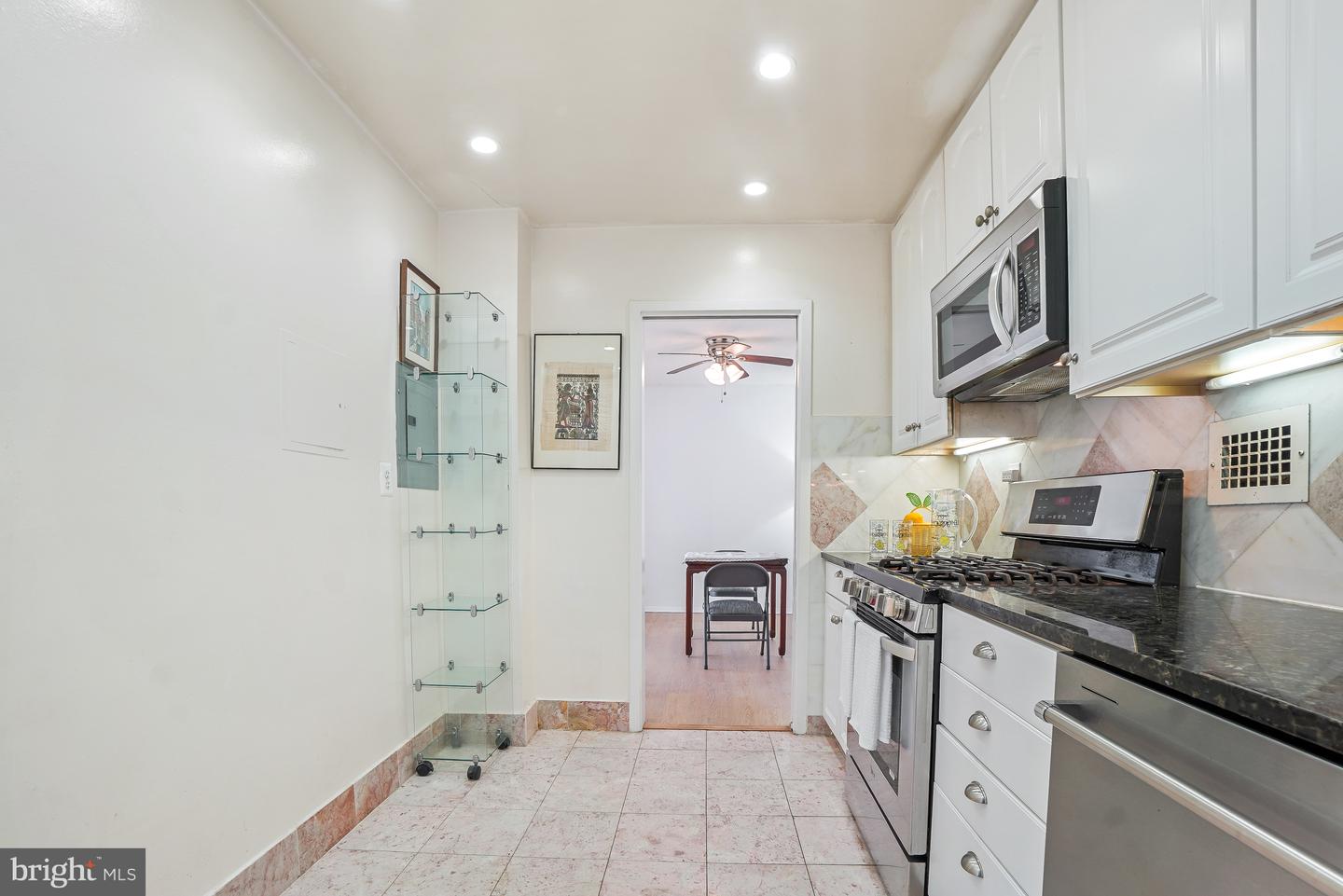 5500 Friendship Blvd #2414n Property Photo 19