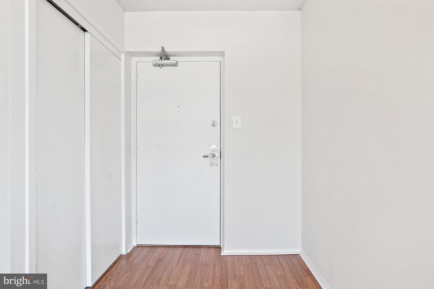 5500 Friendship Blvd #2017n Property Photo 10