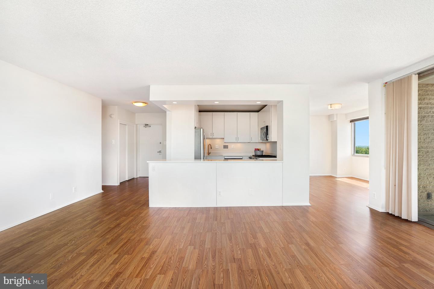 5500 Friendship Blvd #2017n Property Photo 14
