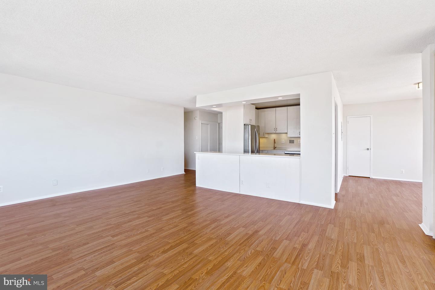 5500 Friendship Blvd #2017n Property Photo 15