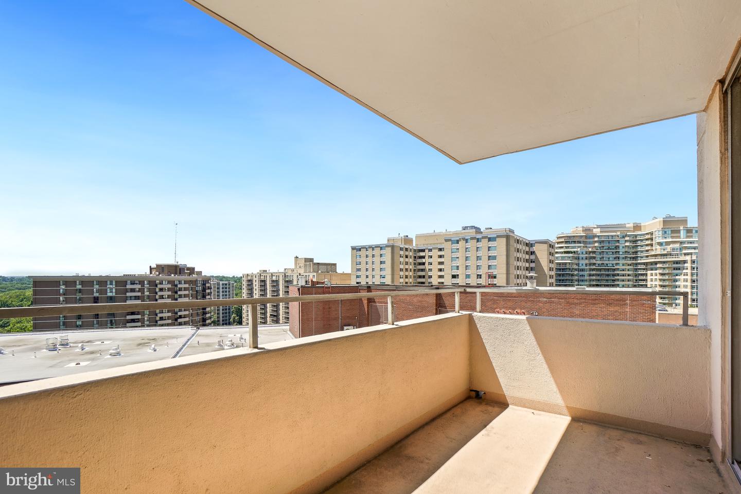 5500 Friendship Blvd #2017n Property Photo 24