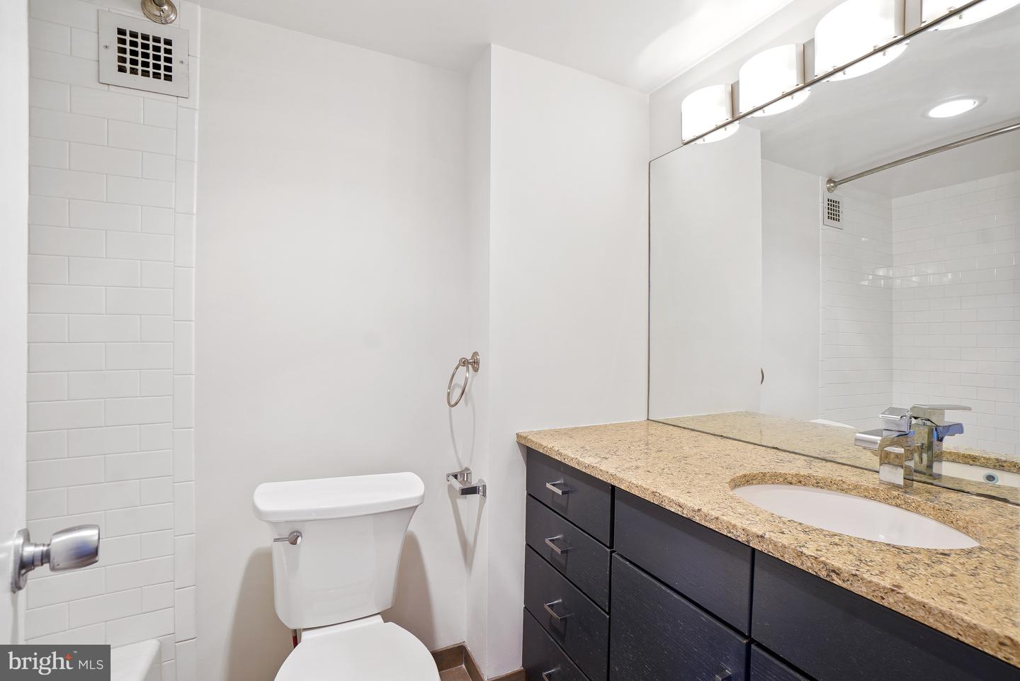 5500 Friendship Blvd #2017n Property Photo 31