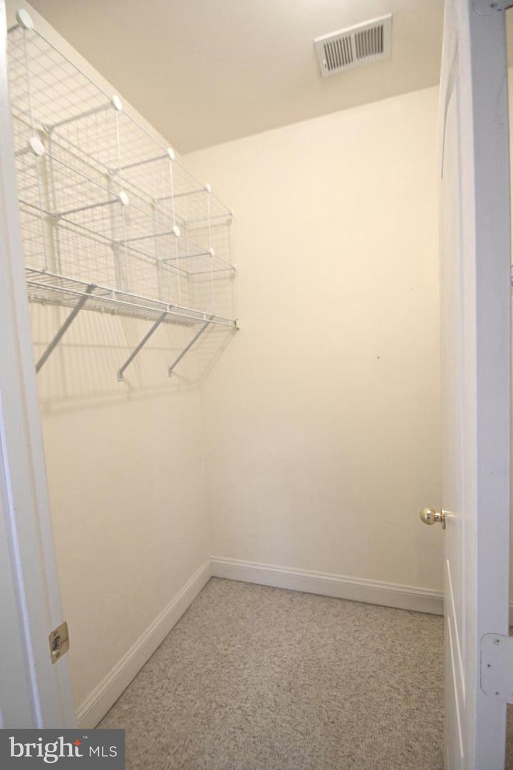 2133 Clark Pl Property Photo 17