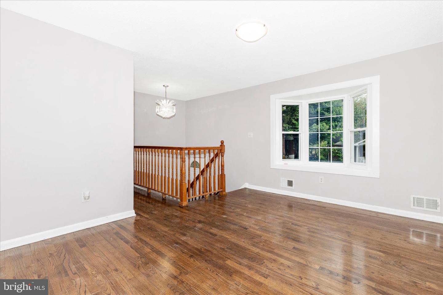 1507 Jasper St Property Photo 7