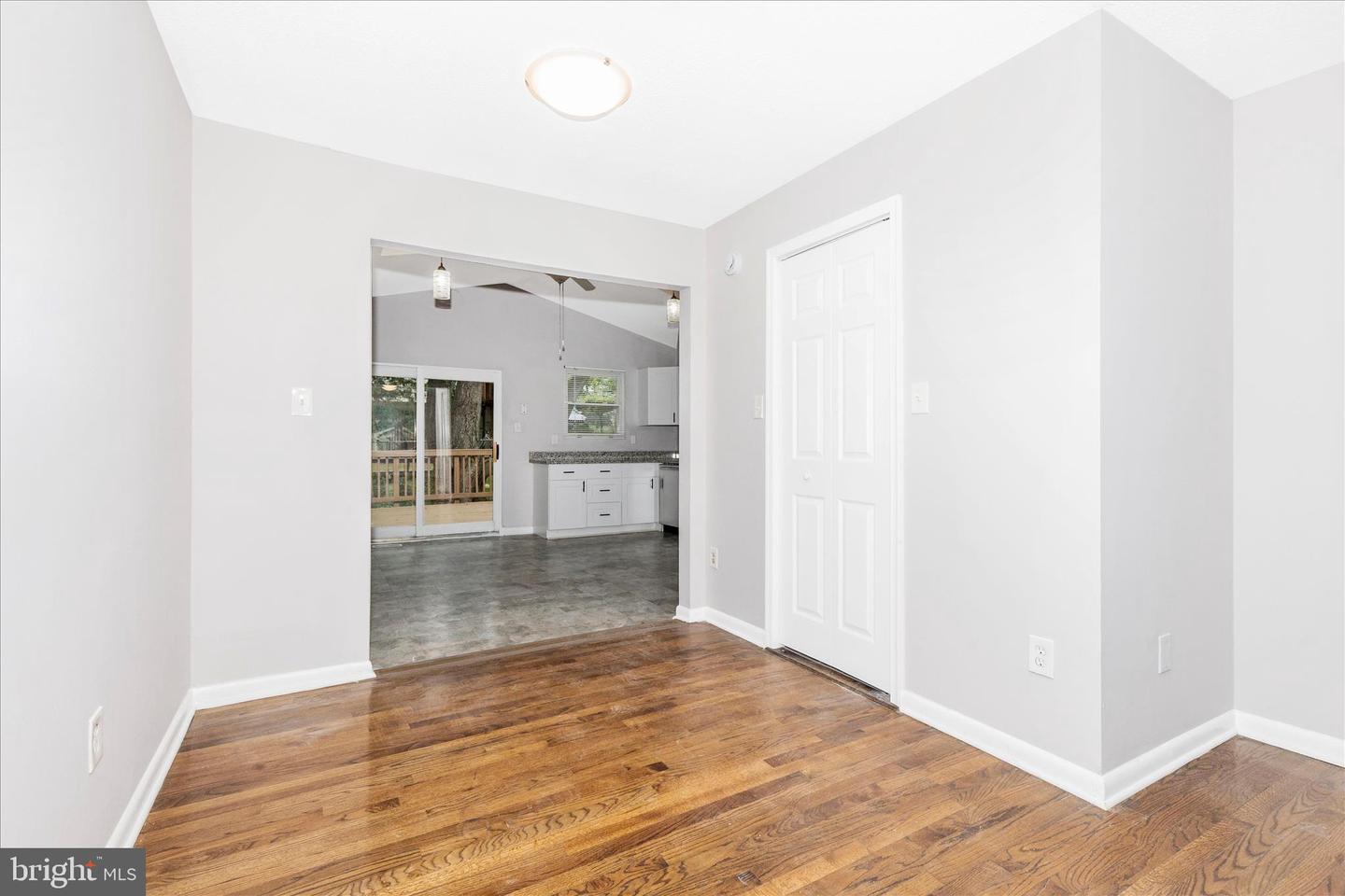 1507 Jasper St Property Photo 8