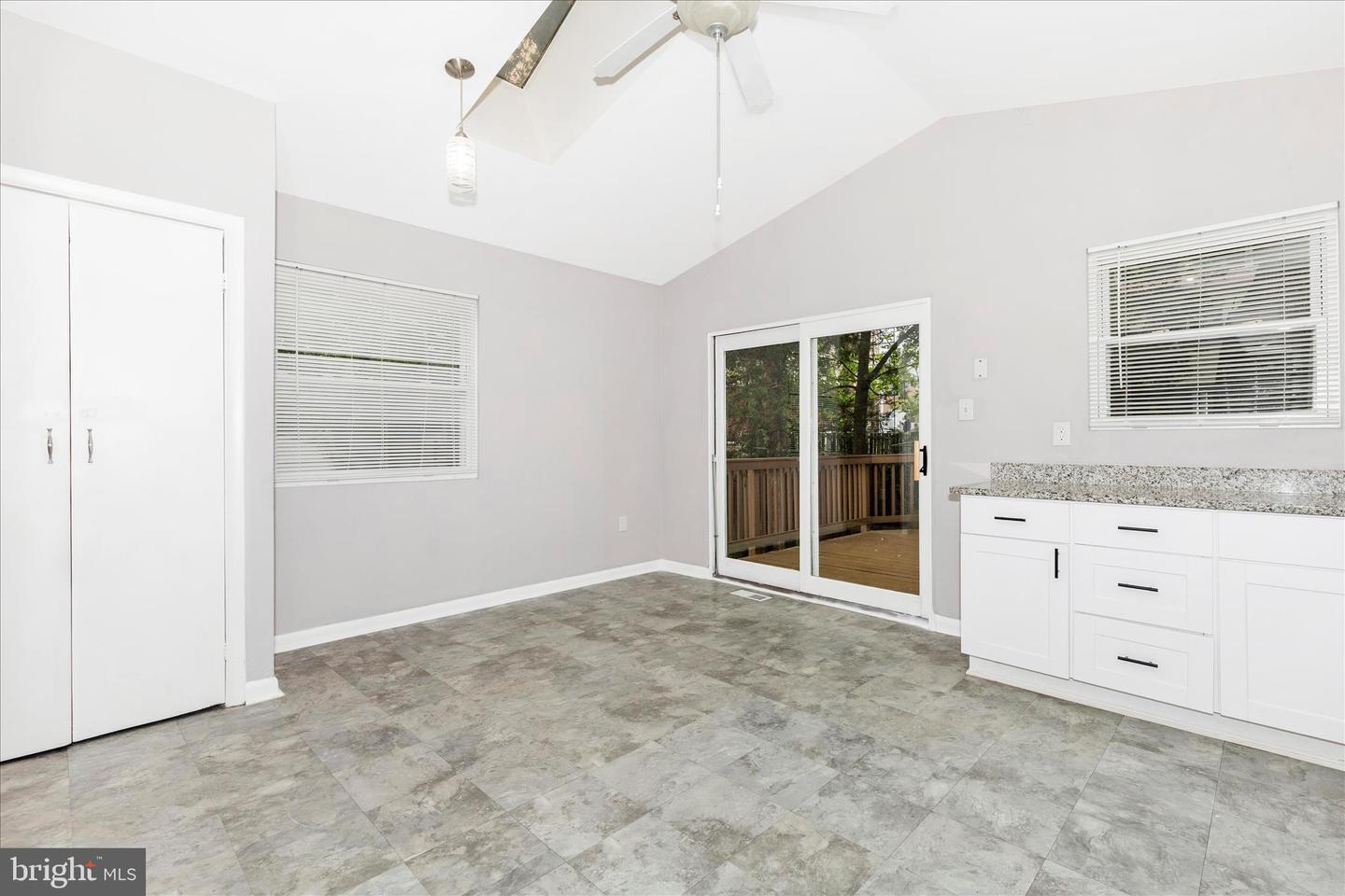 1507 Jasper St Property Photo 12