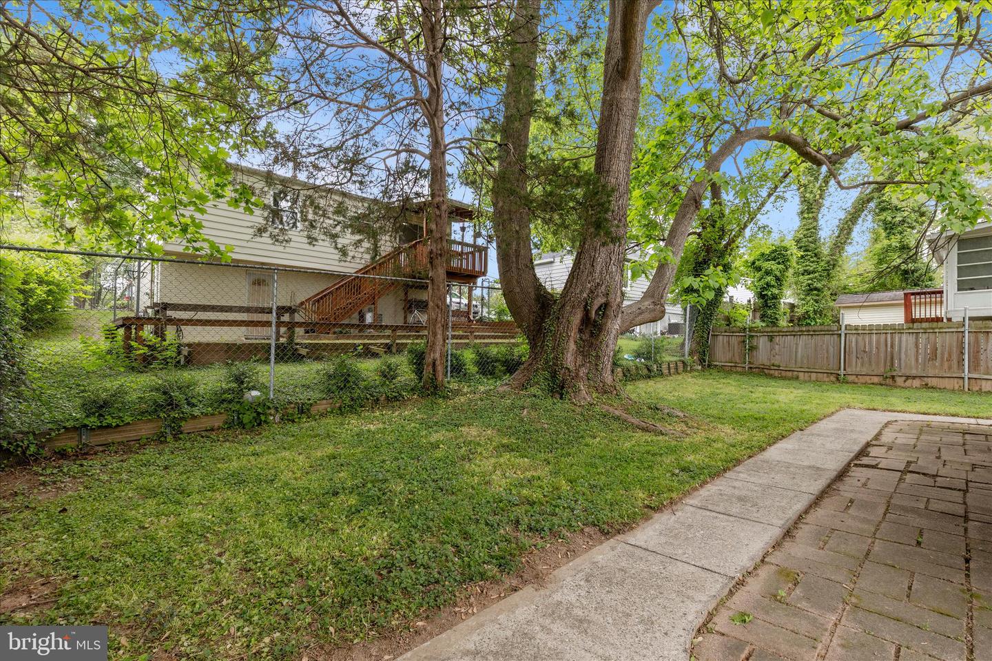 1507 Jasper St Property Photo 45