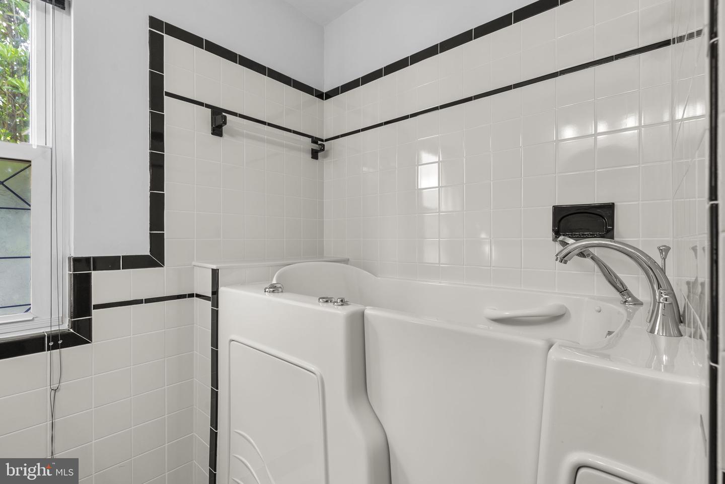 9807 Merwood Ln Property Photo 24