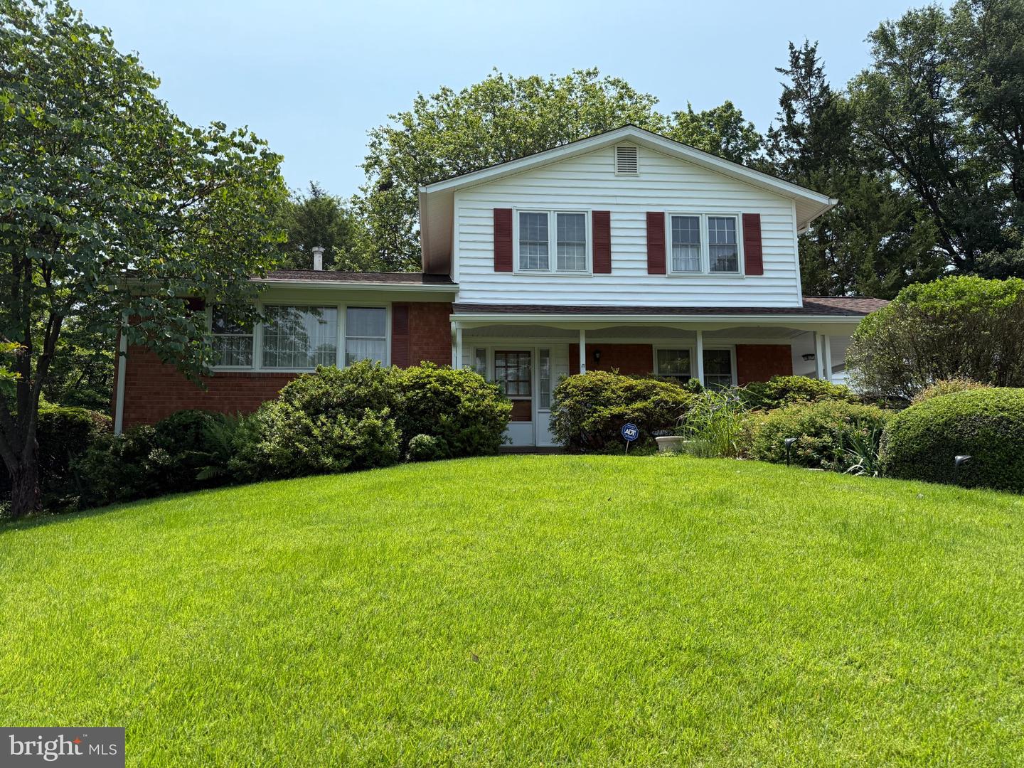 1421 Morningside Dr Property Photo 1