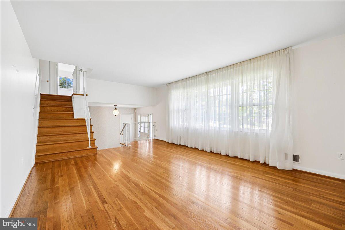 1421 Morningside Dr Property Photo 11