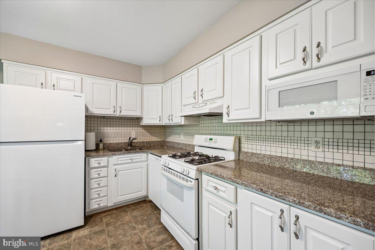 1421 Morningside Dr Property Photo 16