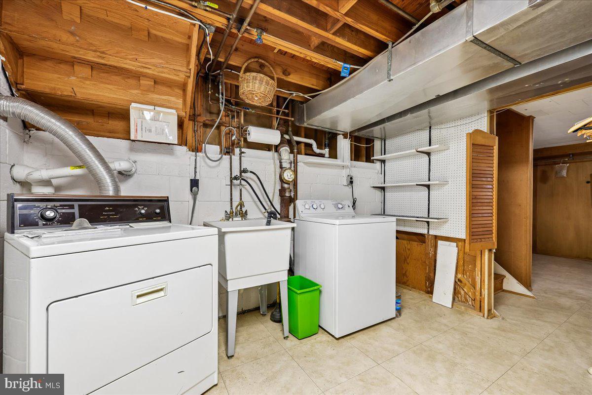 1421 Morningside Dr Property Photo 38