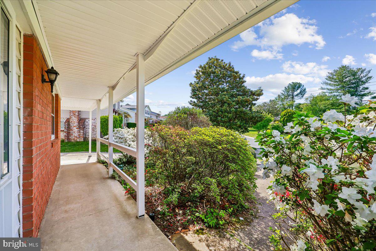 1421 Morningside Dr Property Photo 57