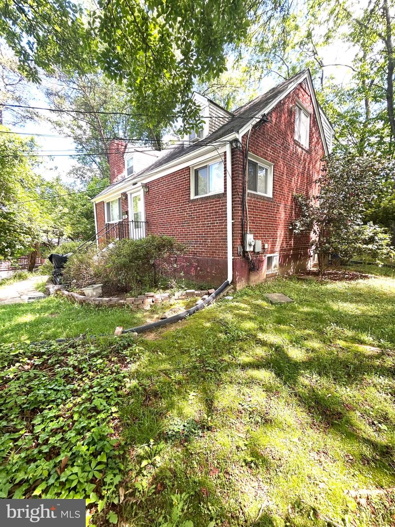 906 Dryden Ct Property Photo 5